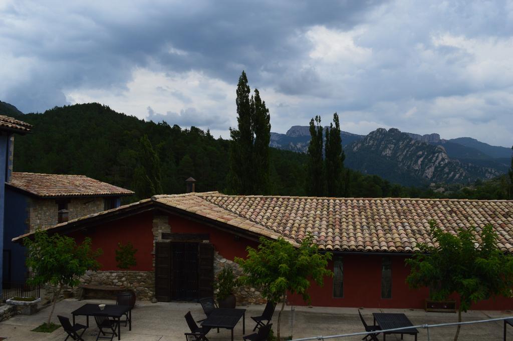 Monegal Hotel Sant Llorenç de Morunys Bagian luar foto