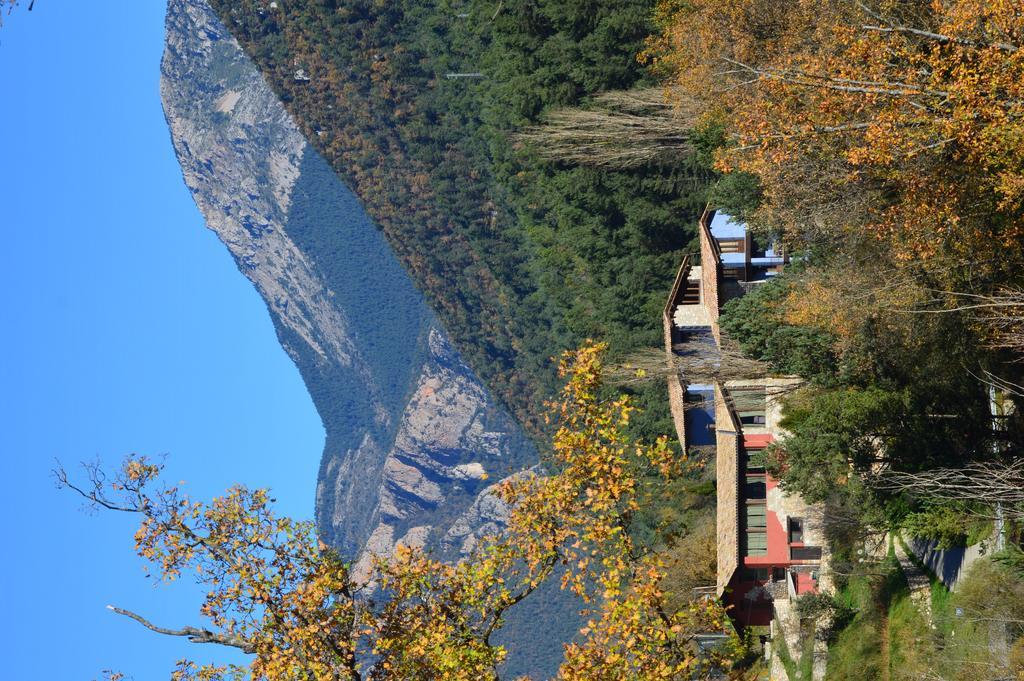 Monegal Hotel Sant Llorenç de Morunys Bagian luar foto
